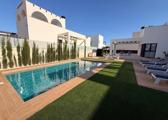 Casa Elizabeth - 3 Bed - Sleeps 6 - Private Pool