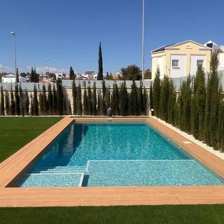 3 Bed - Sleeps 6 - Private Pool - Parking Ciudad Quesada