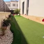 3 Bed - Sleeps 6 - Private Pool - Parking Villa