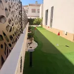 Villa 3 Bed - Sleeps 6 - Private Pool - Parking *