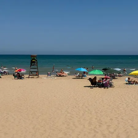 3 Bed - Sleeps 6 - Private Pool - Parking Villa *